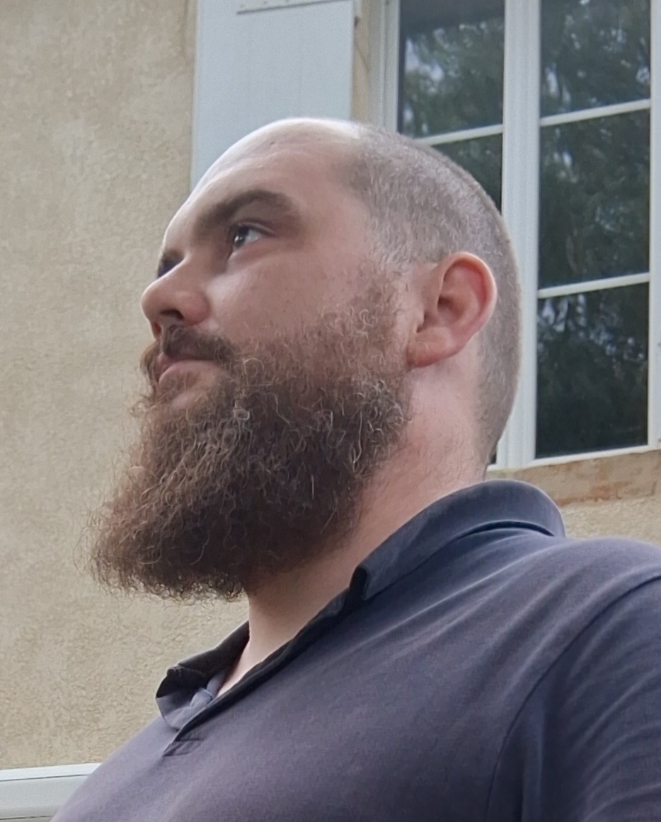 Portrait de Laurent, intervenant de l'Agora mobile